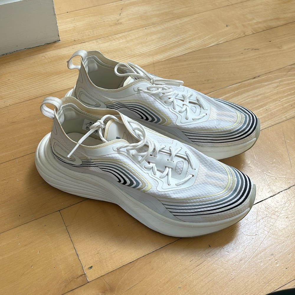 APL Sneakers